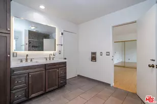 10741 Stagg St, Los Angeles, CA 91352 - Photo 28