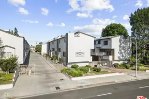 7658 Topanga Canyon Blvd, Canoga Park, CA 91304 - Photo 30