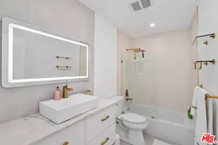 1222 N Olive Dr, West Hollywood, CA 90069 - Photo 10