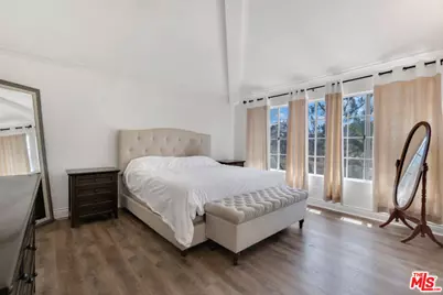 2430 Ranchgrove Dr, Westlake Village, CA 91361 - Photo 32