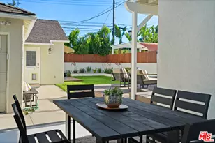 11552 Hesby St, Valley Village, CA 91601 - Photo 38