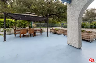 4260 Via Arbolada, Los Angeles, CA 90042 - Photo 58