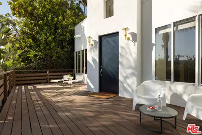 3438 Larissa Dr, Los Angeles, CA 90026 - Photo 2