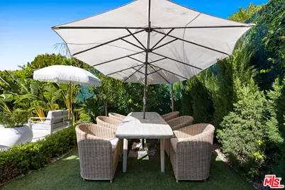 19833 Bassett St, Winnetka, CA 91306 - Photo 40