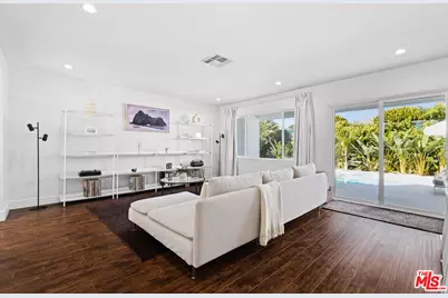 19833 Bassett St, Winnetka, CA 91306 - Photo 6