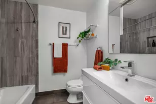 11667 Gorham Ave, Los Angeles, CA 90049 - Photo 30