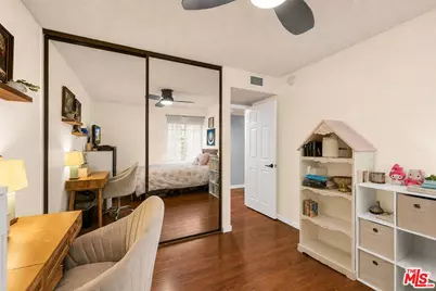 441 E San Jose Ave #209, Burbank, CA 91501 - Photo 16
