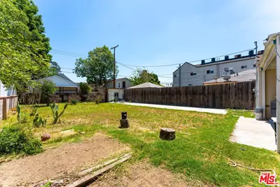 5844 Colfax Ave, North Hollywood, CA 91601 - Photo 12