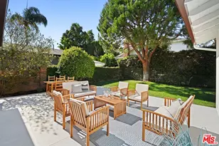 13111 Magnolia Blvd, Sherman Oaks, CA 91423 - Photo 32