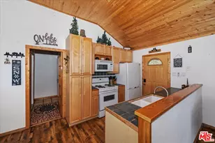 42979 Fern Ave, Big Bear Lake, CA 92315 - Photo 16