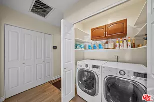 6015 Topeka Dr, Tarzana, CA 91356 - Photo 26