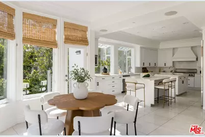 11730 Stonehenge Ln, Los Angeles, CA 90077 - Photo 8