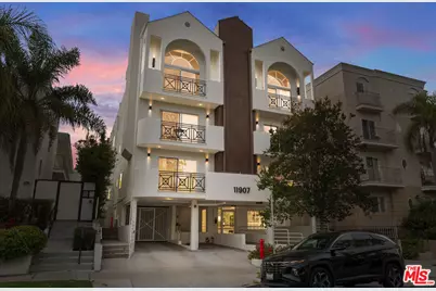 11907 Darlington Ave #101, Los Angeles, CA 90049 - Photo 2