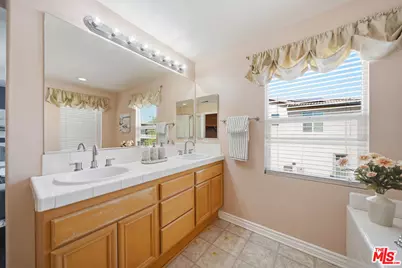 28926 Mirada Circulo, Valencia, CA 91354 - Photo 42