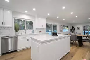 4732 Del Moreno Dr, Woodland Hills, CA 91364 - Photo 14