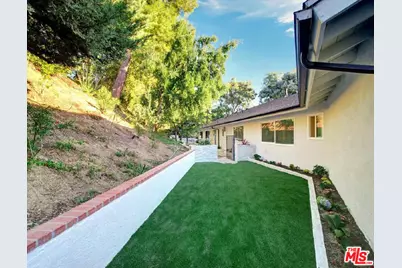 4732 Del Moreno Dr, Woodland Hills, CA 91364 - Photo 30