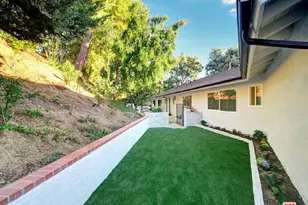 4732 Del Moreno Dr, Woodland Hills, CA 91364 - Photo 30