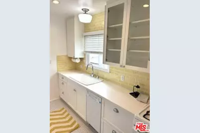 2514 W Chandler Blvd, Burbank, CA 91505 - Photo 18