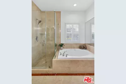 11871 Iowa Ave #102, Los Angeles, CA 90025 - Photo 28