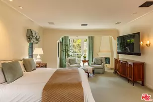 1017 N Roxbury Dr, Beverly Hills, CA 90210 - Photo 12