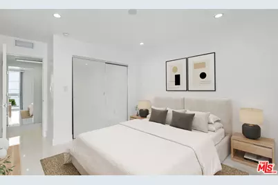 2419 Ocean Front Walk, Venice, CA 90291 - Photo 26