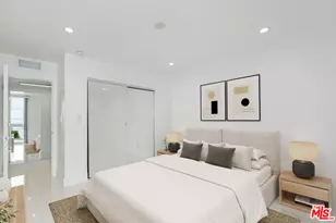 2419 Ocean Front Walk, Venice, CA 90291 - Photo 26