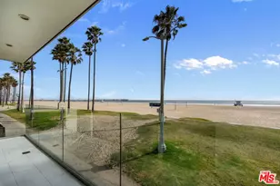 2419 Ocean Front Walk, Venice, CA 90291 - Photo 4