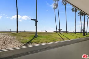 2419 Ocean Front Walk, Venice, CA 90291 - Photo 42
