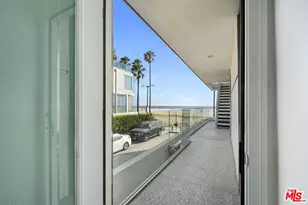 2419 Ocean Front Walk, Venice, CA 90291 - Photo 32