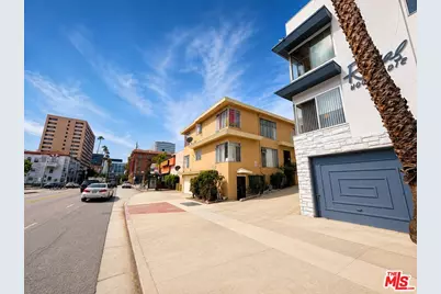 541 S Normandie Ave, Los Angeles, CA 90020 - Photo 2