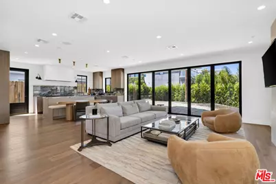 8671 Clifton Way, Beverly Hills, CA 90211 - Photo 12