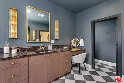 8671 Clifton Way, Beverly Hills, CA 90211 - Photo 40