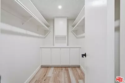1201 Roxbury Dr #307, Los Angeles, CA 90035 - Photo 12