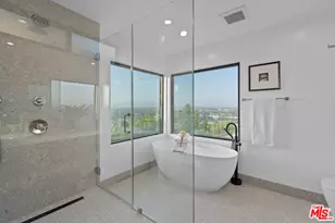 4207 Don Alanis Pl, Los Angeles, CA 90008 - Photo 30