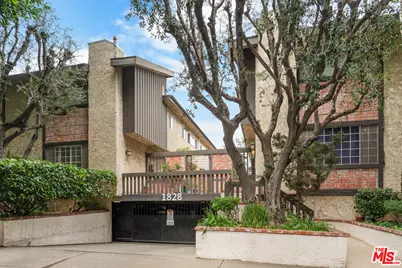 1828 Barry Ave #4, Los Angeles, CA 90025 - Photo 24