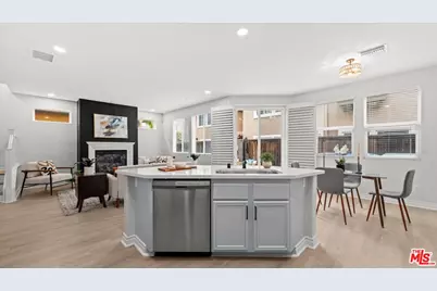 3608 W Chapman Ln, Inglewood, CA 90305 - Photo 14