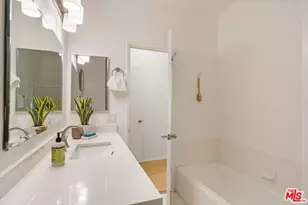 900 Euclid St, Santa Monica, CA 90403 - Photo 22