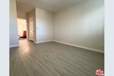 13941 Sherman Way #201, Van Nuys, CA 91405 - Photo 14