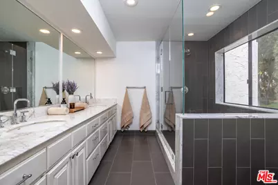 11601 Montana Ave #Ph7, Los Angeles, CA 90049 - Photo 18