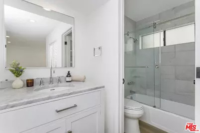 11601 Montana Ave #Ph7, Los Angeles, CA 90049 - Photo 24