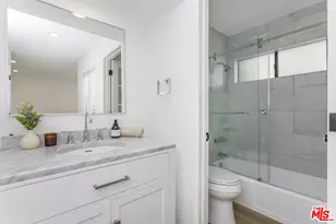 11601 Montana Ave, Los Angeles, CA 90049 - Photo 24