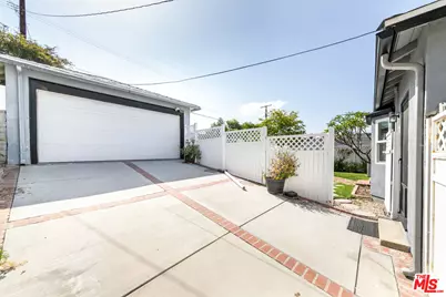 3142 N Naomi St, Burbank, CA 91504 - Photo 34