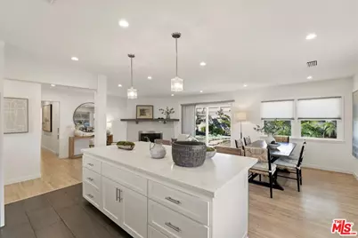 7667 Chisholm Ave, Van Nuys, CA 91406 - Photo 12