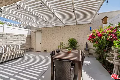 24249 La Glorita Cir, Newhall, CA 91321 - Photo 12