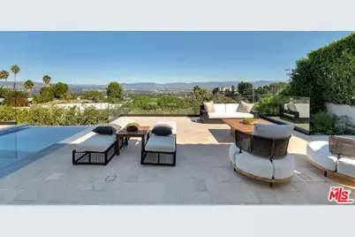 3116 Elvido Dr, Los Angeles, CA 90049 - Photo 4