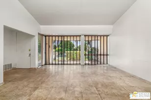 2527 N Whitewater Club Dr, Palm Springs, CA 92262 - Photo 8