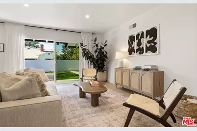 23649 Emelita St, Woodland Hills, CA 91367 - Photo 10