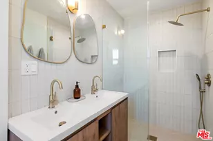 23649 Emelita St, Woodland Hills, CA 91367 - Photo 22