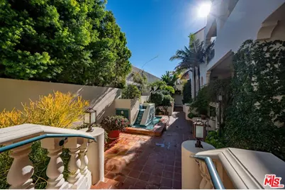 15500 W Sunset Blvd #105, Pacific Palisades, CA 90272 - Photo 4