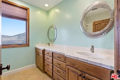 10825 Pacific View Dr, Malibu, CA 90265 - Photo 18